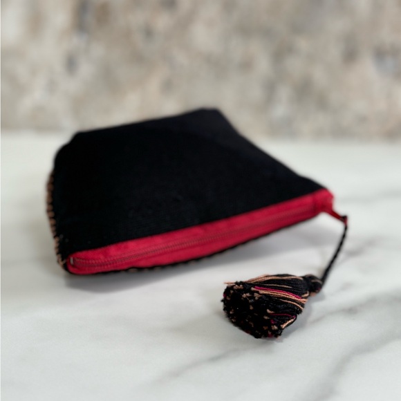 Embroidered Padded Pouch - Picture 3 of 7